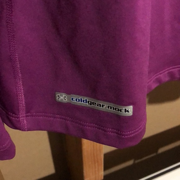 Woman’s purple under armour cold gear top - Picture 4 of 5